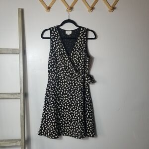 NWOT EVERLY WOMEN'S TAN AND BLACK DRESS SIZE MEDIUM